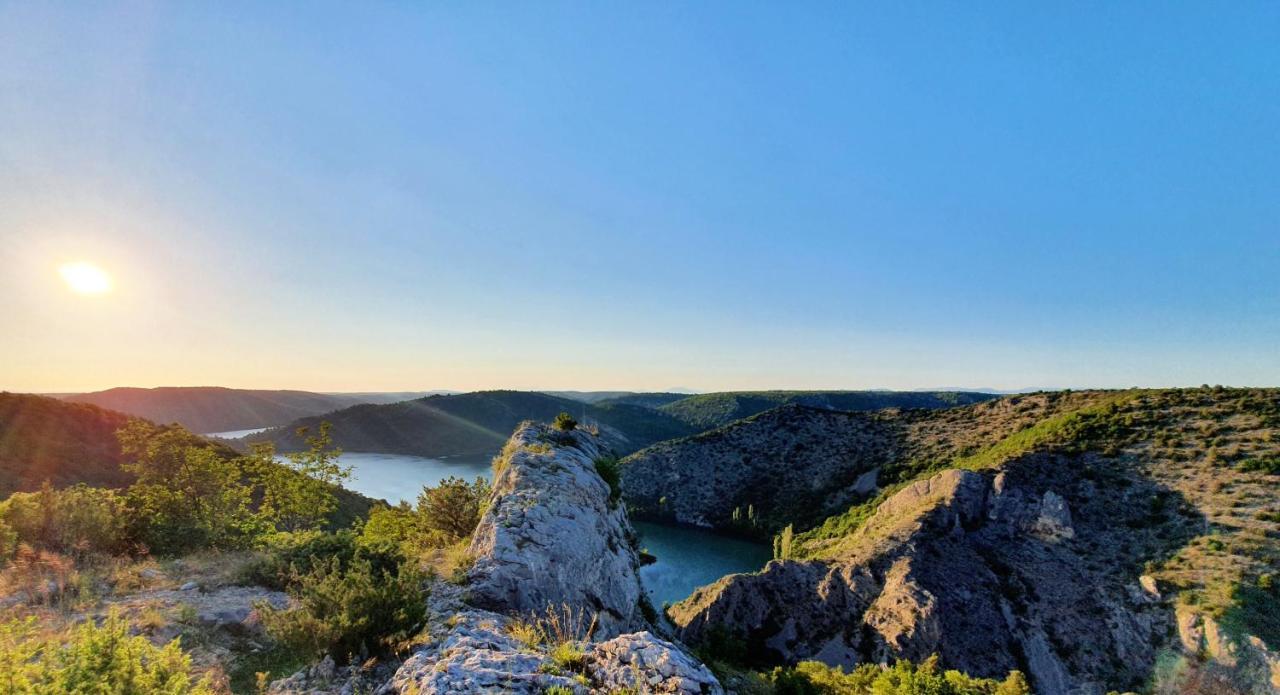 Village House Fafarinka - Close To Krka National Park Konjevrate المظهر الخارجي الصورة