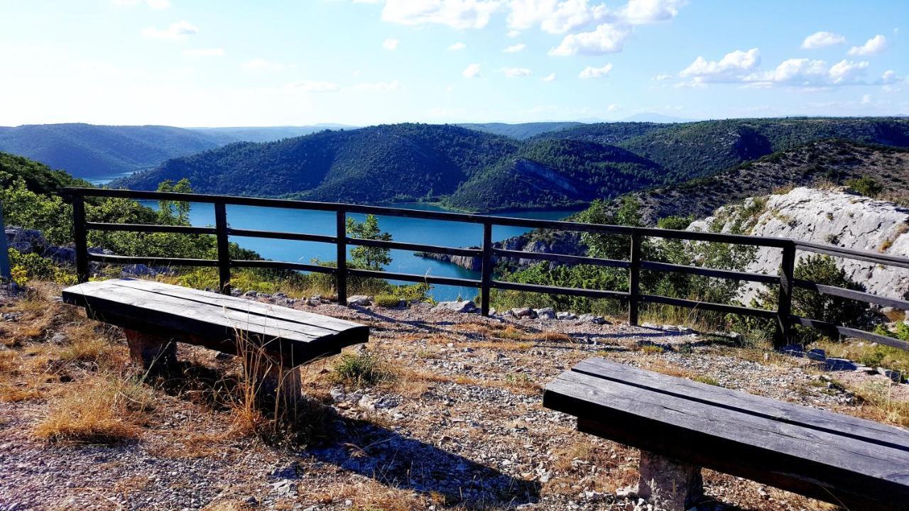 Village House Fafarinka - Close To Krka National Park Konjevrate المظهر الخارجي الصورة